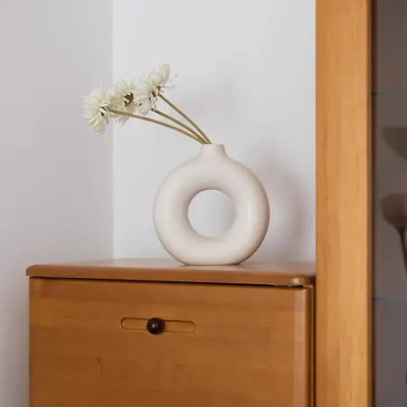 Functional With A Workspace Near The Rose Garden By Renters アパート *